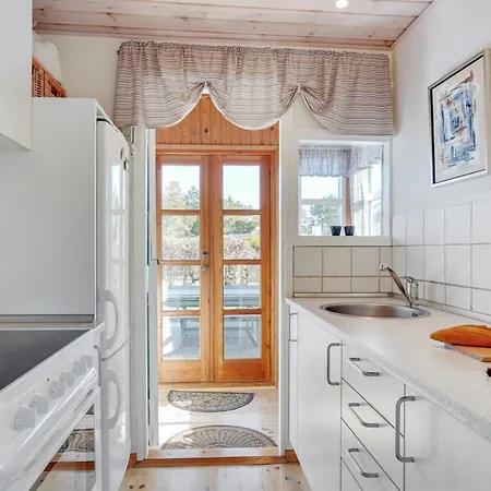 Vakantiehuis Ingebritt - 1-5km From The Sea By Interhome *