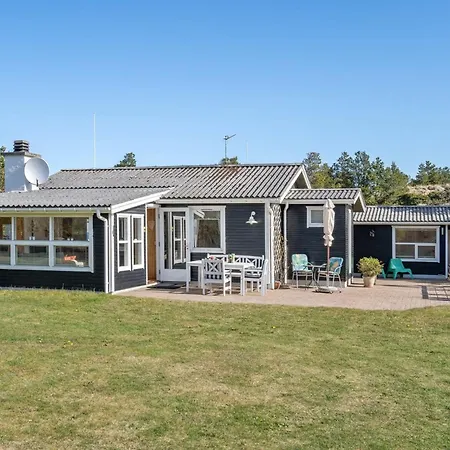 Ingebritt - 1-5km From The Sea By Interhome
